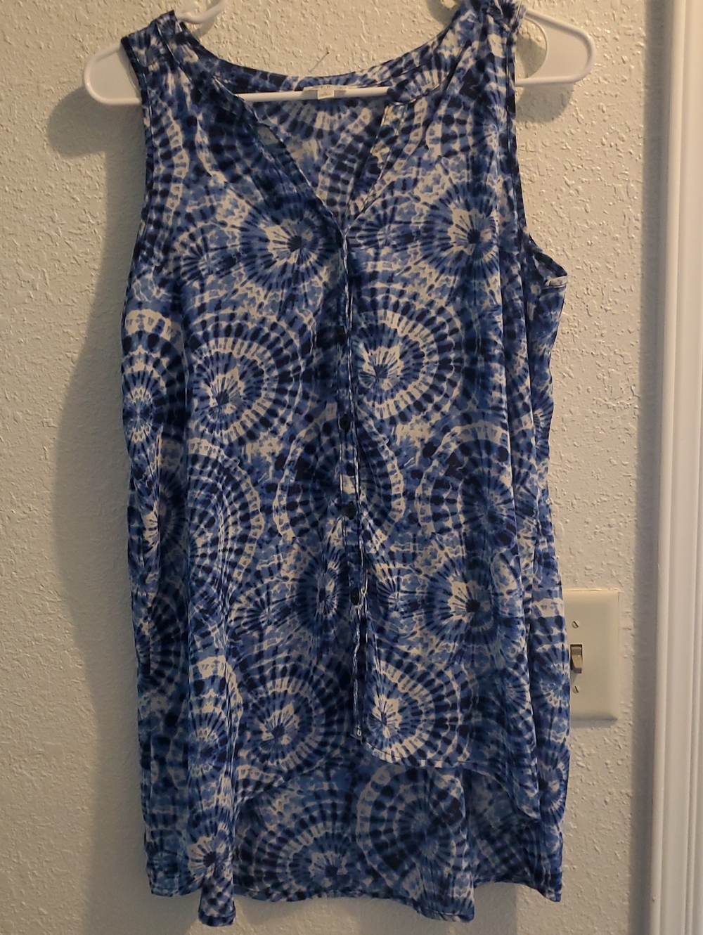 Spense Blue and White Tie-Dye Sleeveless Top